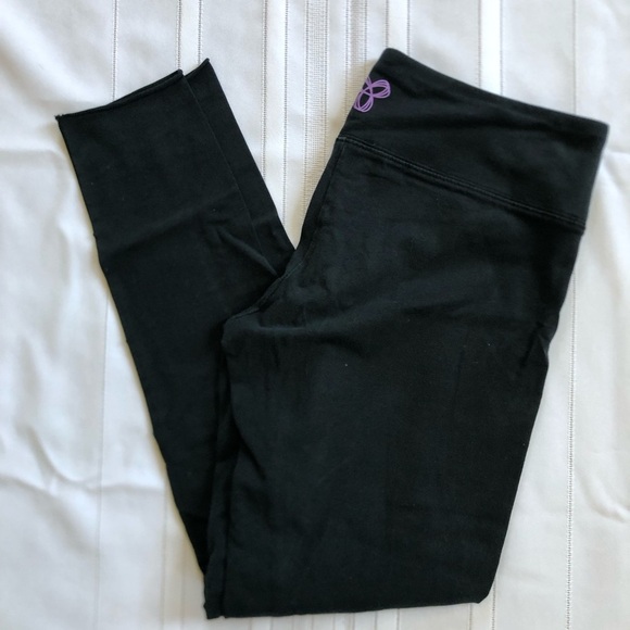 TNA Crop Leggings - Picture 3 of 15